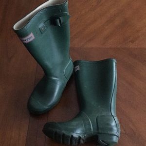 Hunter rain boots size 2 male / 3 female